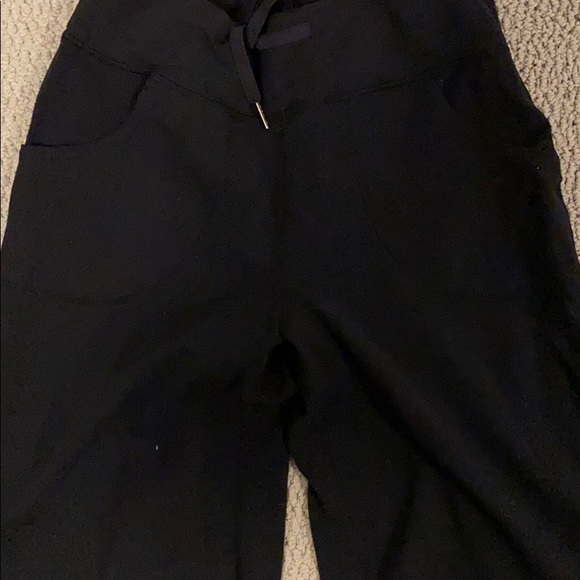 Lululemon pants - Picture 2 of 2